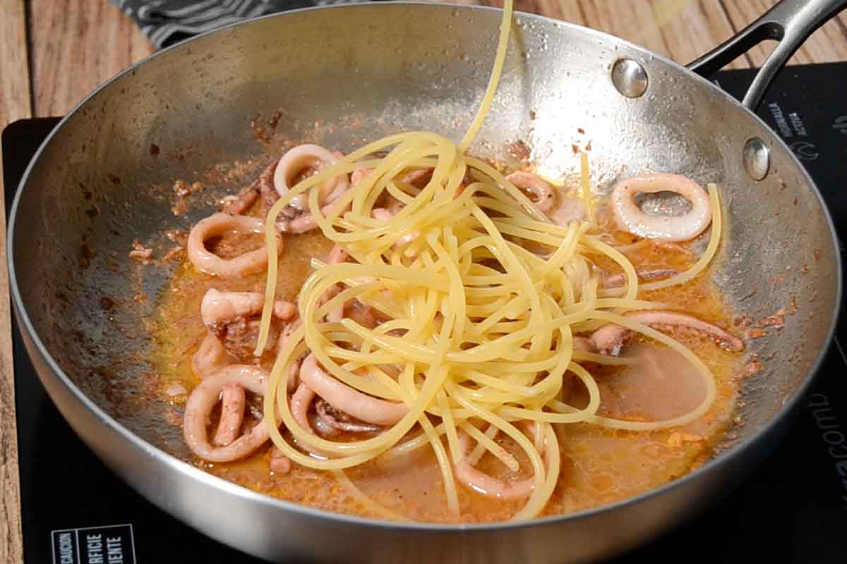 Paso a paso spaghetti a la marinera verter spaghetti