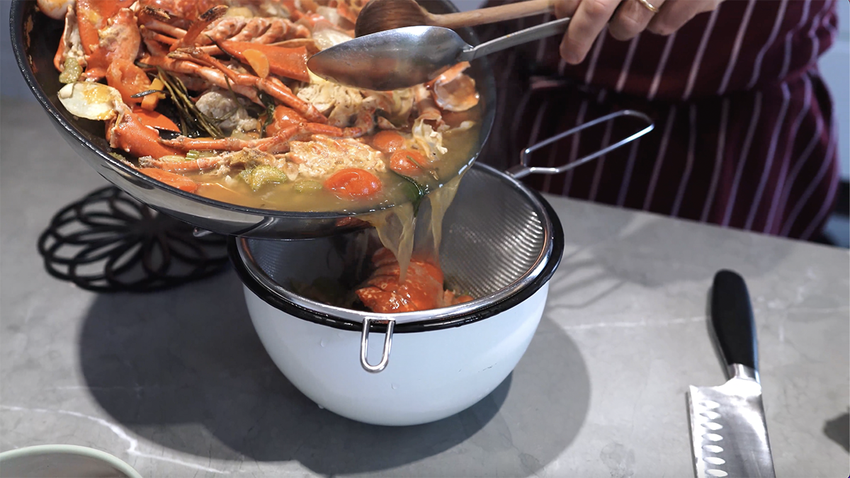 linguine con bogavante - caldo de bogavante