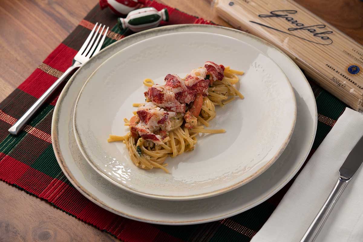 linguine con bogavante - emplatado