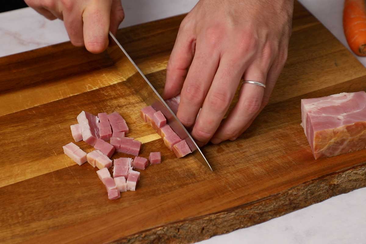 paso a paso macarrones con bechamel cortar