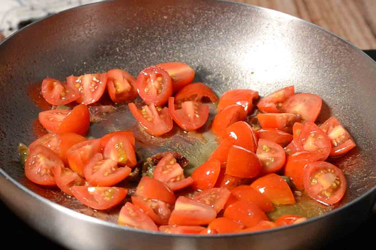 paso a paso pasta con anchoas salsa