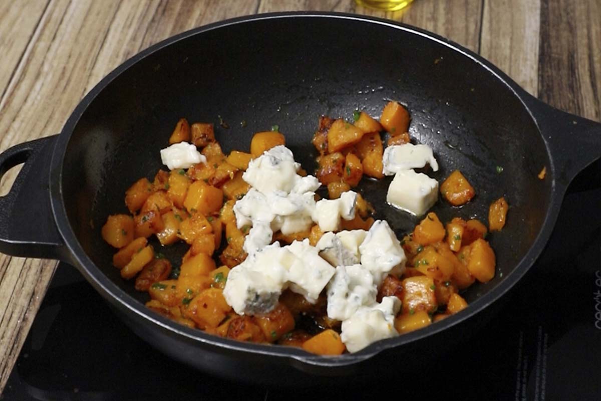 Pasta al horno con calabaza y gorgonzola preparar salsa