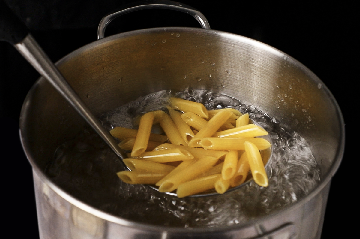 Penne zitti alla norma coccion