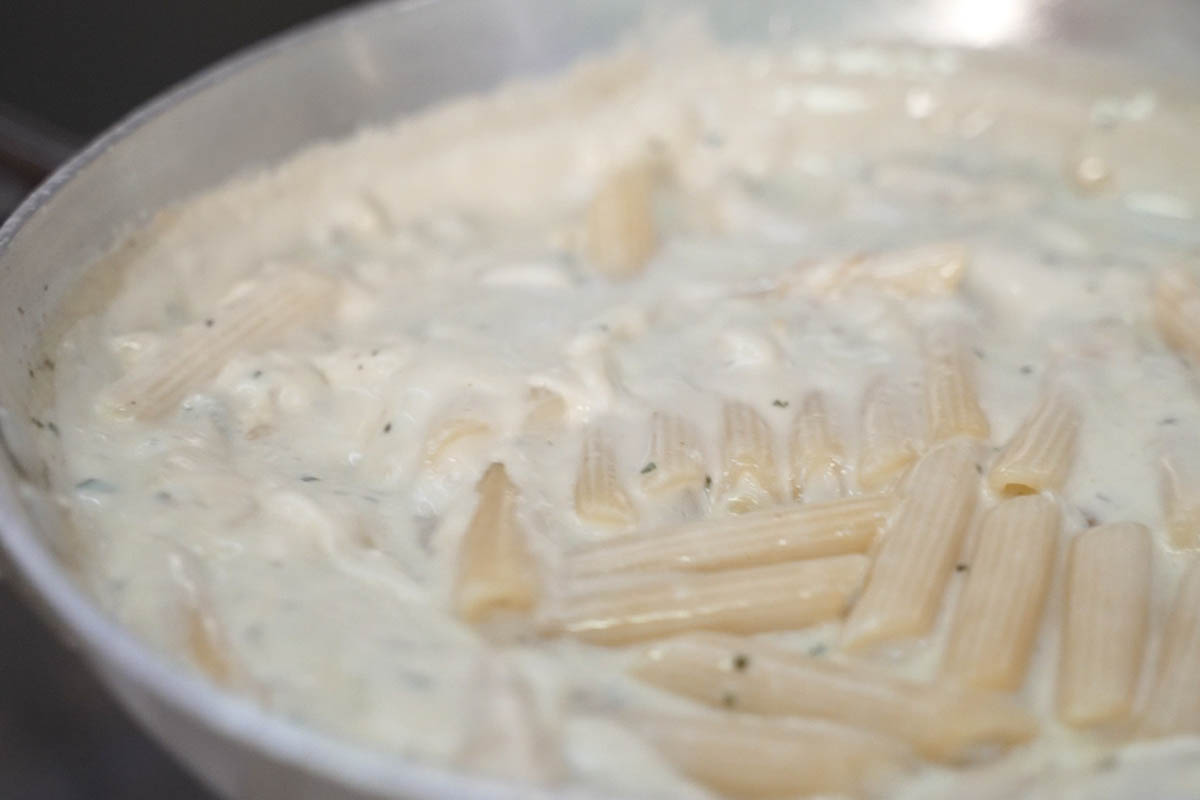 paso a paso Penne con salsa cabrales e pere fresche salsa y pasta