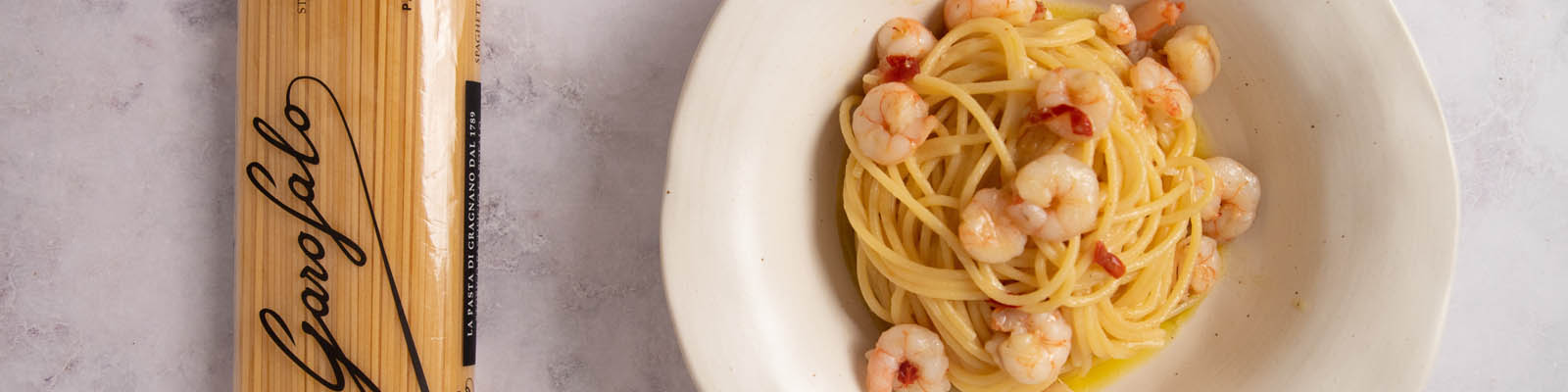 Pasta Garofalo - Espaguetis con gambas al ajillo: delicia mediterránea en tu plato