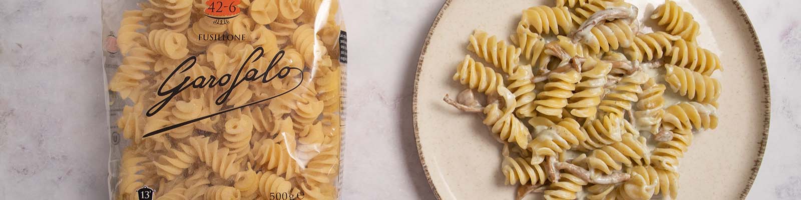 Trucos para una receta de macarrones con queso azul para los