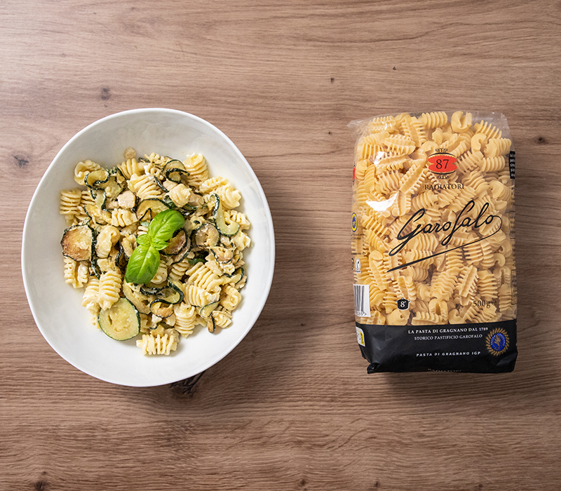 Pasta Garofalo - Ensalada de pasta con atún, calabacín y queso