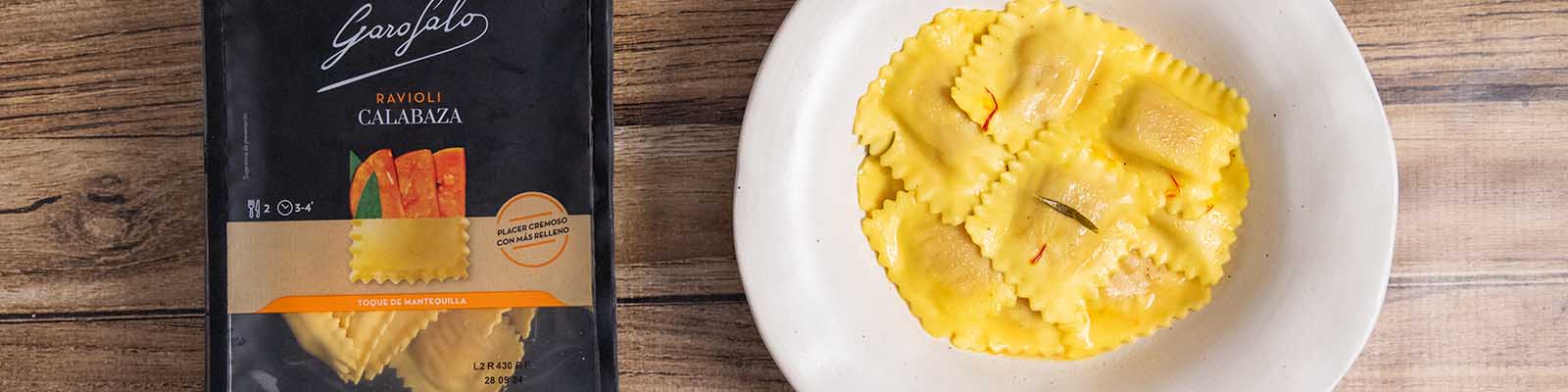 Pasta Garofalo - Ravioli de calabaza con salsa de azafrán y romero