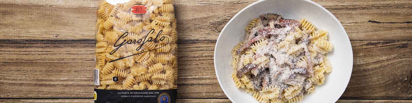 Pasta Garofalo - Radiatori con setas y speck